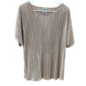 Anne Klein Womens XL Pleated Gold Blouse Short-Sleeve Elegant Design Made In Vie